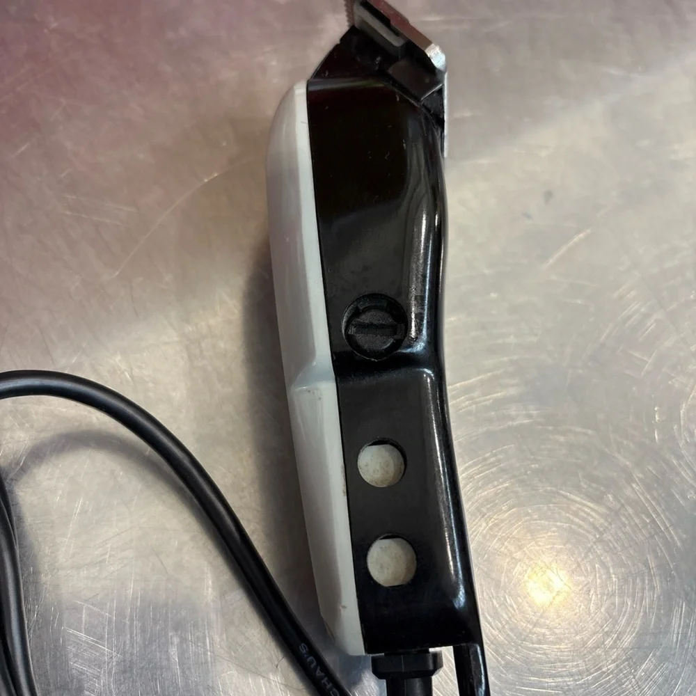 Wahl The Designer Electric Clippers 305G New Cord Refurbished Tested Made in USA